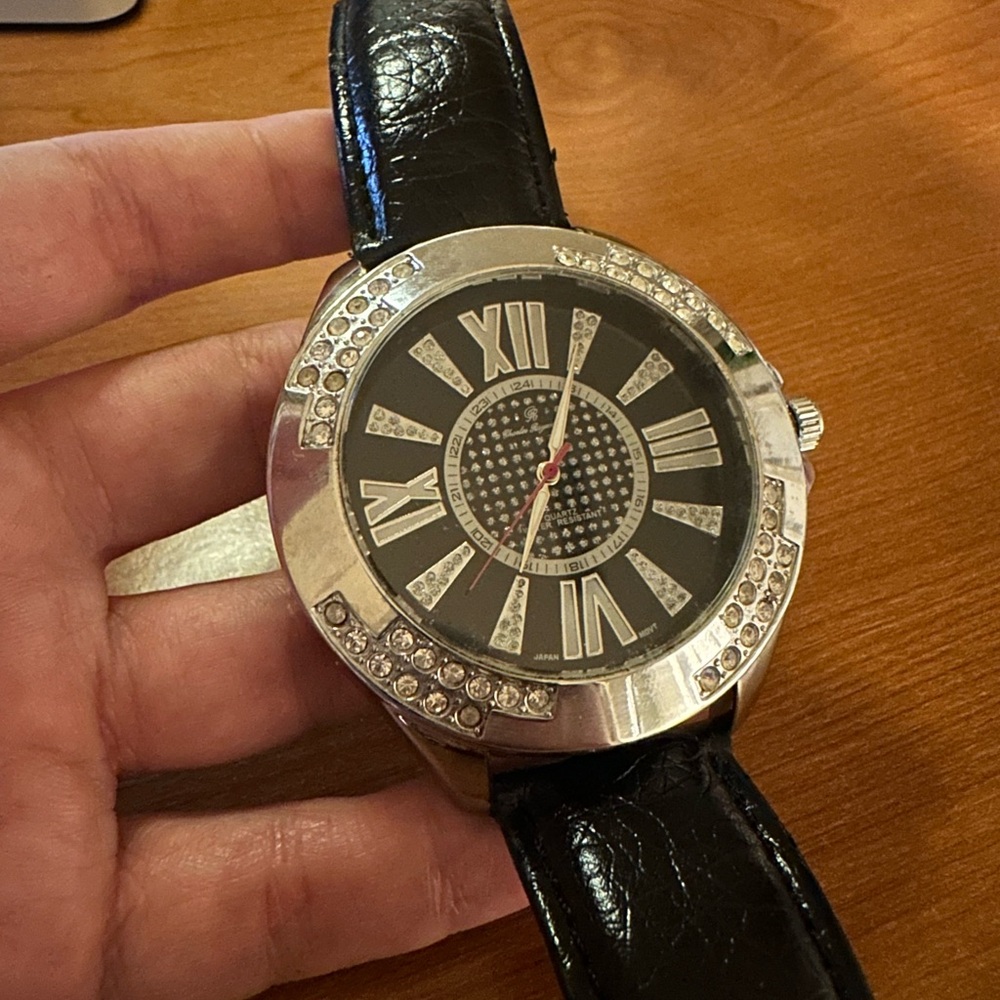 Charles Raymond Model 4075